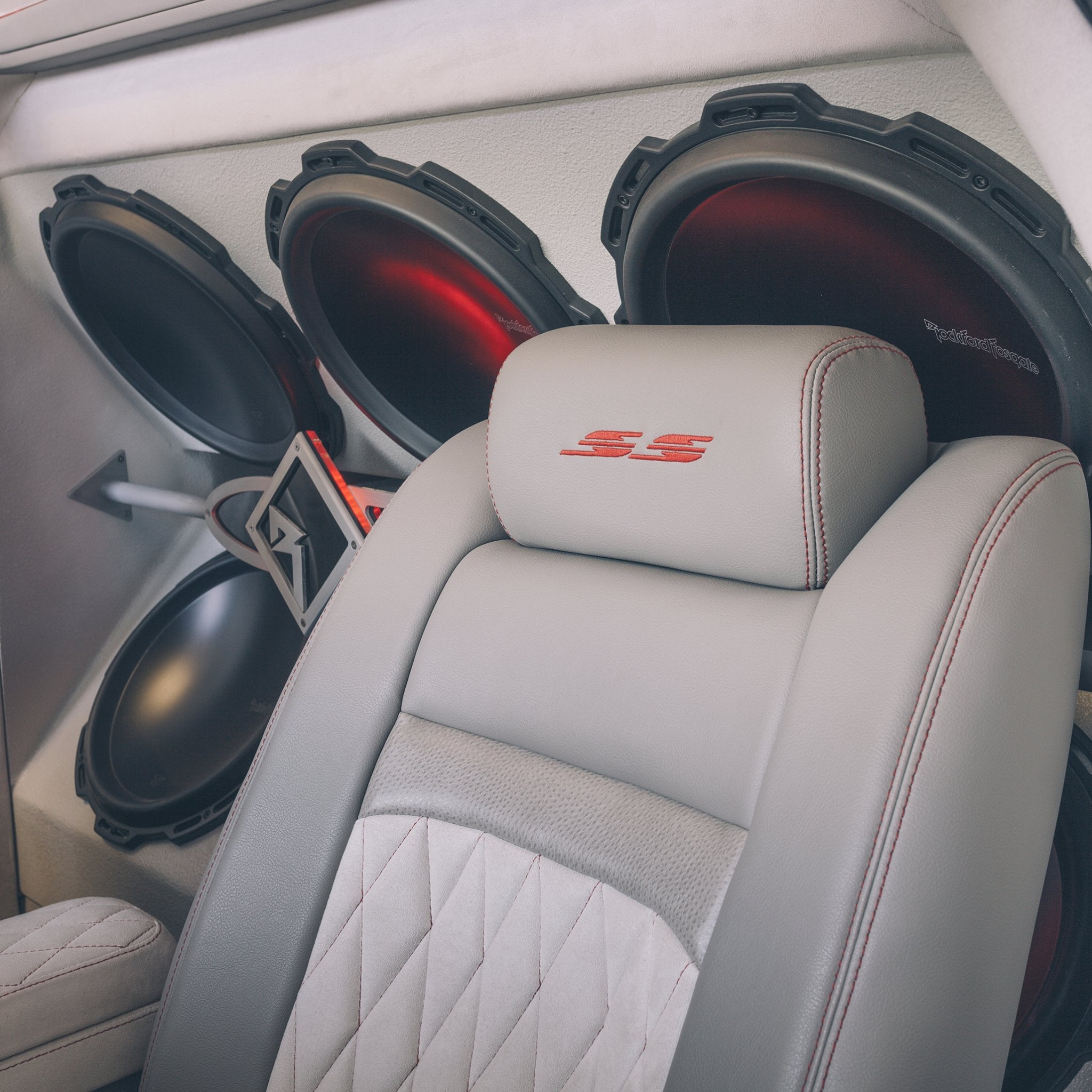 T1D212 - Elite Custom Sound