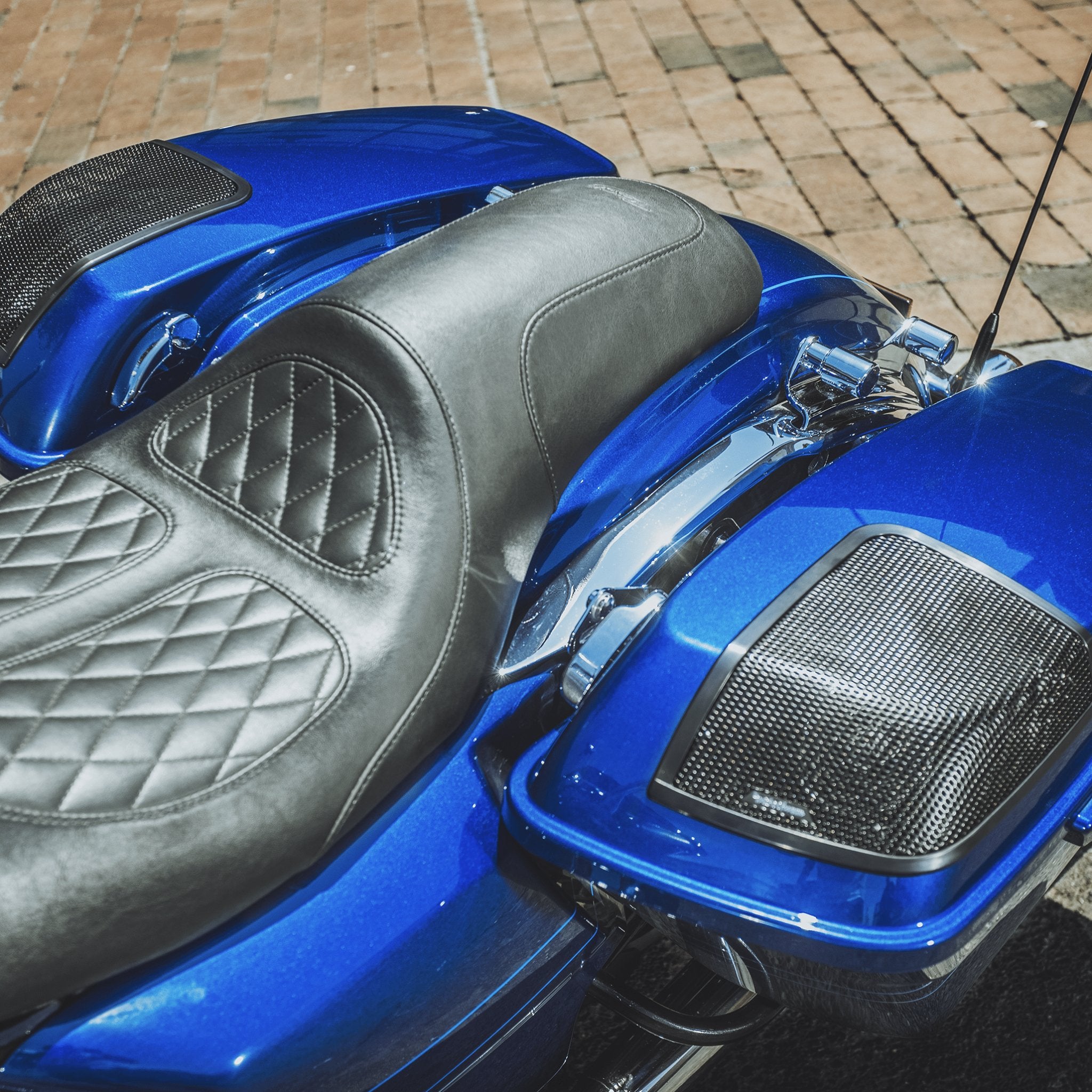 TMS69BL14 - Elite Custom Sound
